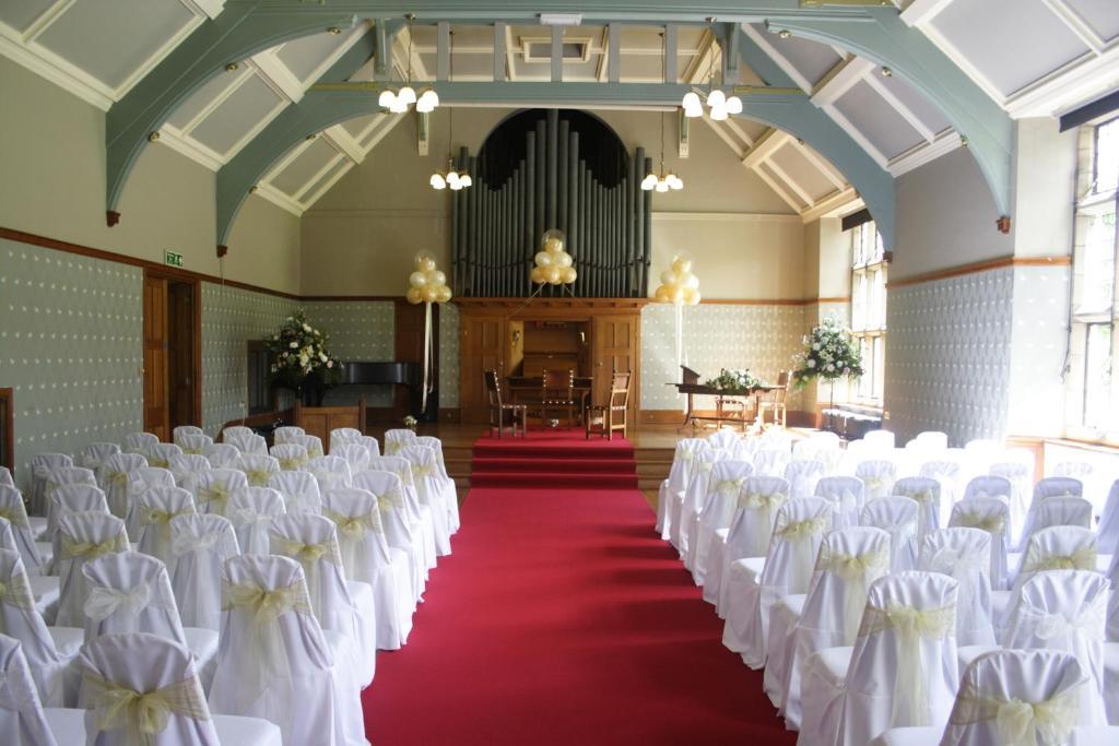 Gregynog Hall Affittacamere Tregynon Esterno foto