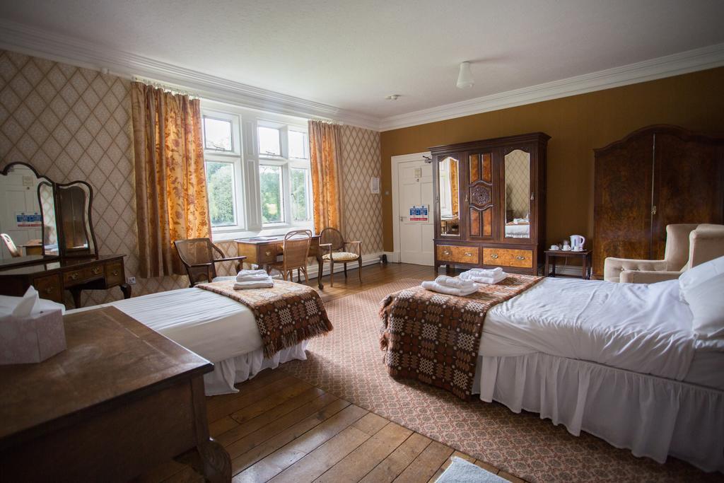 Gregynog Hall Affittacamere Tregynon Esterno foto