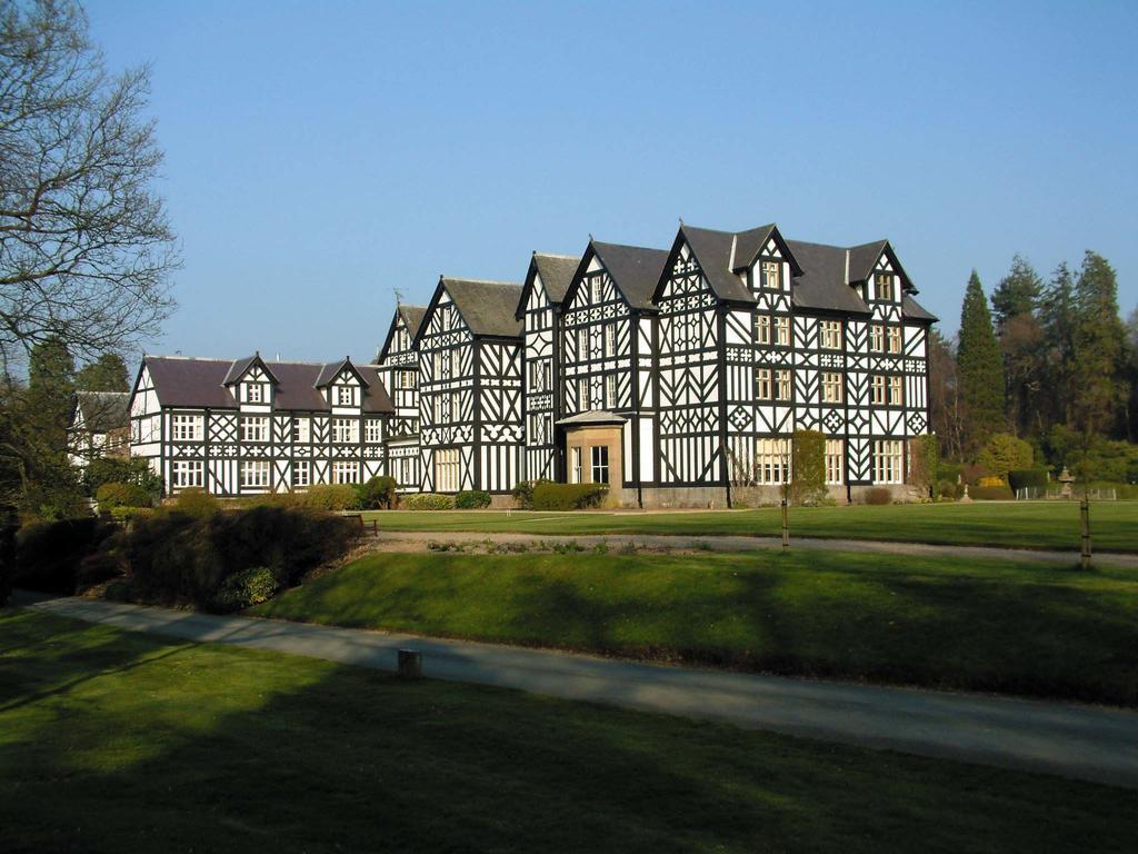 Gregynog Hall Affittacamere Tregynon Esterno foto